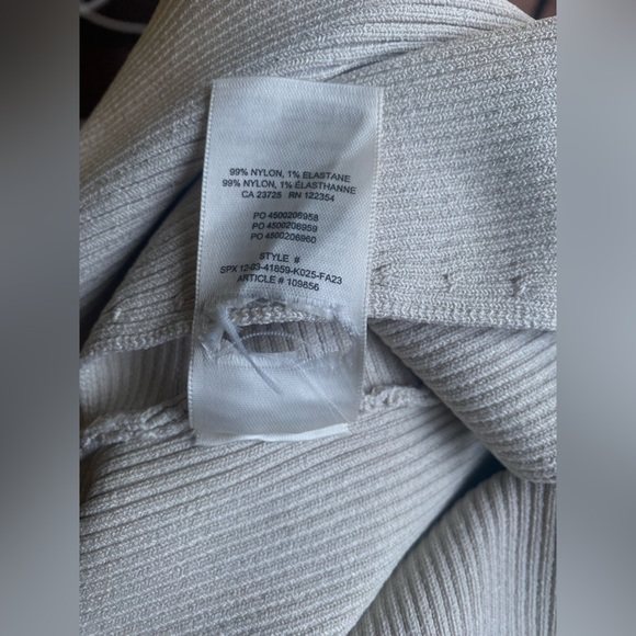 New Aritzia Ten by Babaton Cropped knit criss-cross longsleeve - Picture 12 of 13